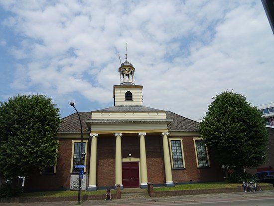 de voormalige Nederlands Hervormde kerk